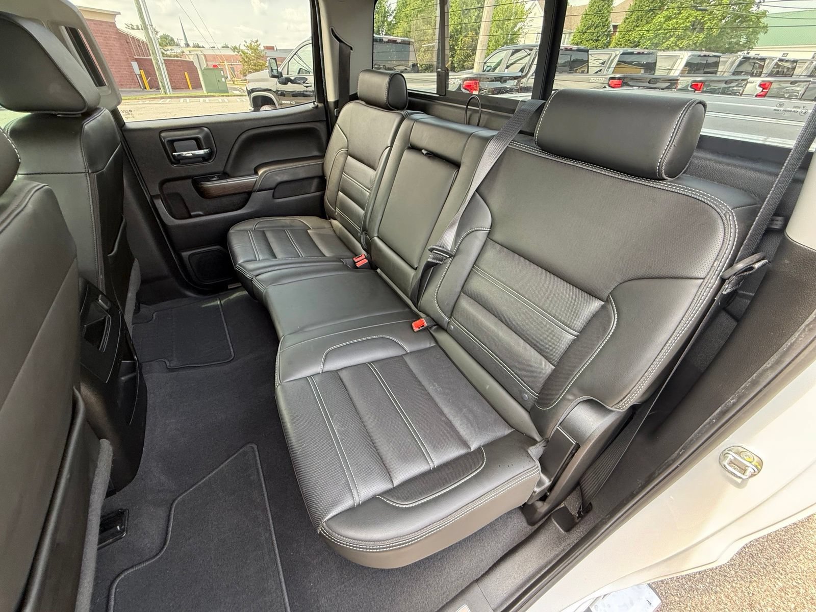 Used 2019 GMC Sierra 2500 Denali w/ Duramax Plus Package AWD/4WD image 26