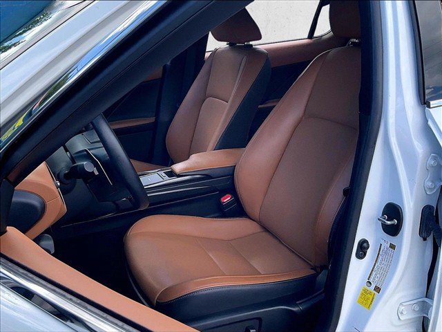 Used 2024 Lexus IS 350 F Sport RWD image 26