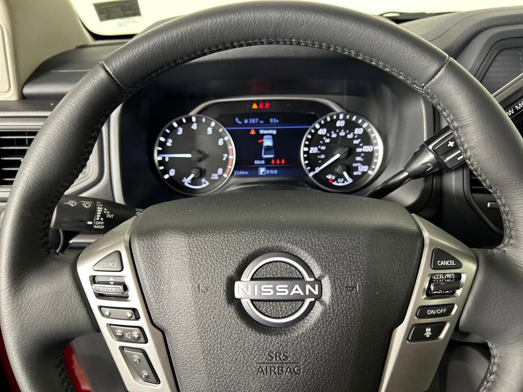 Used 2024 Nissan Titan SV w/ SV Convenience Package image 21