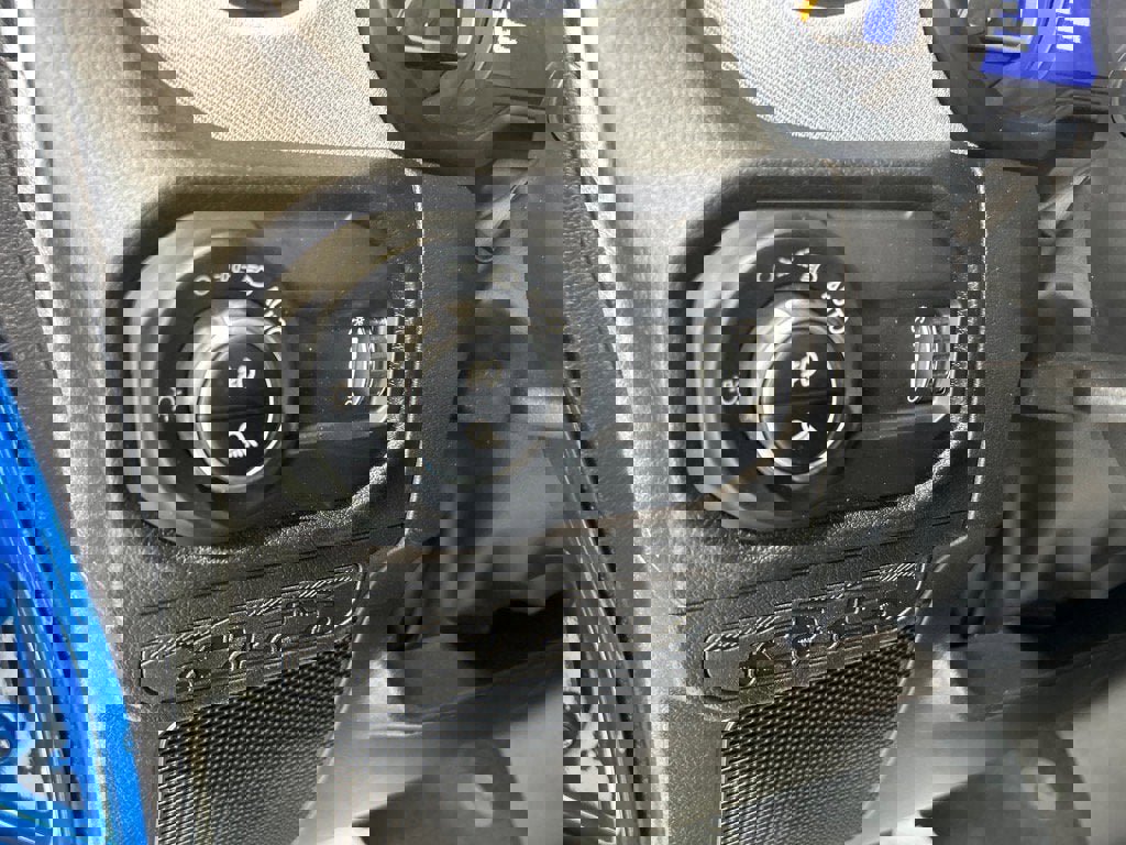 New 2025 Jeep Gladiator Sport image 11