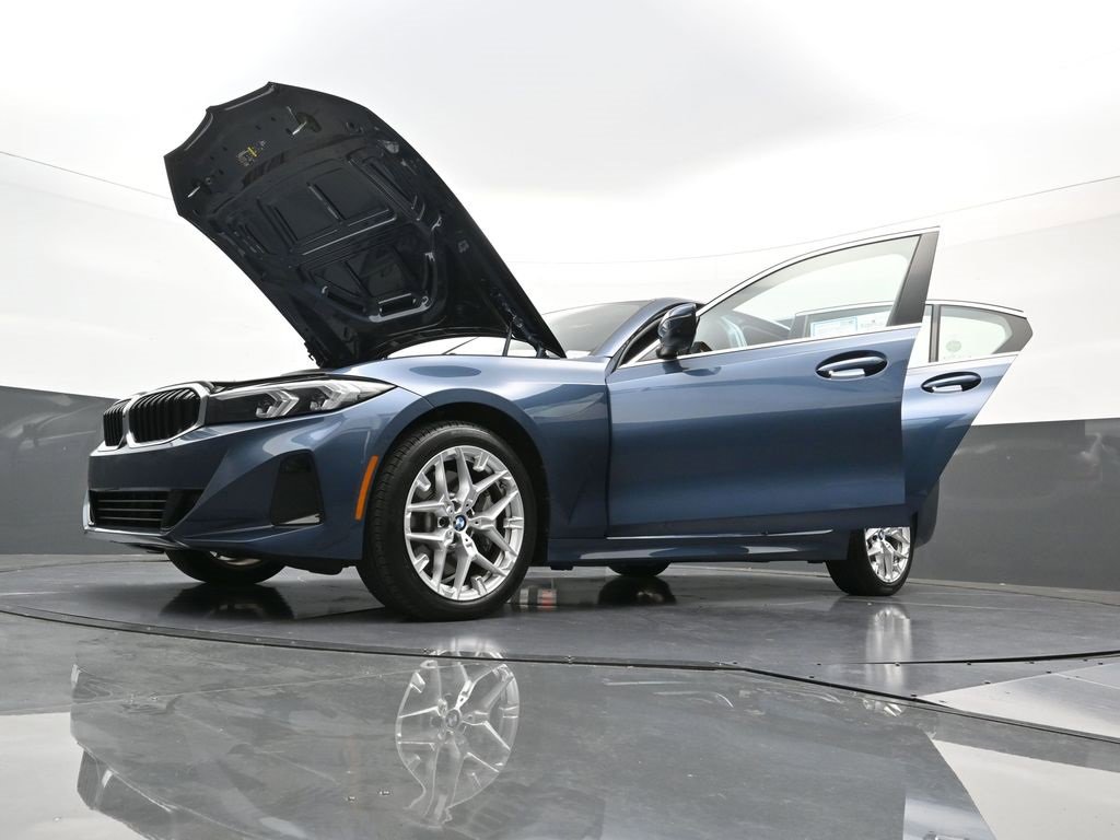 Used 2025 BMW 330i xDrive Sedan image 42