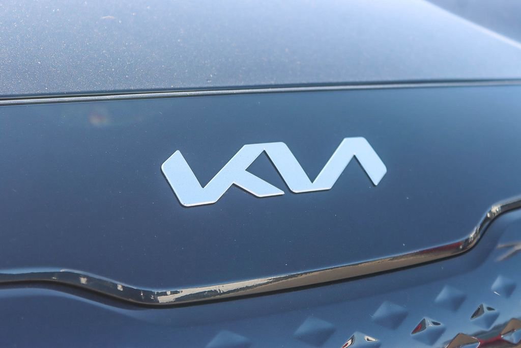 Used 2022 Kia Niro EX Premium image 12