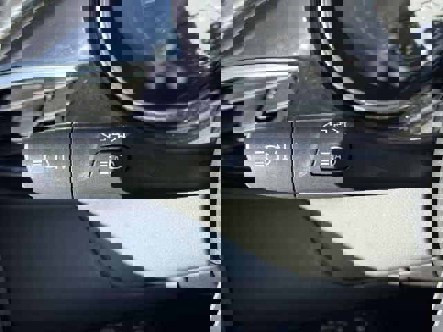 Used 2023 Buick Encore GX Select image 19