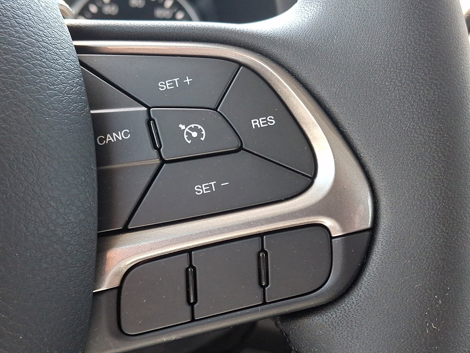 Used 2022 Jeep Renegade Latitude AWD/4WD image 22