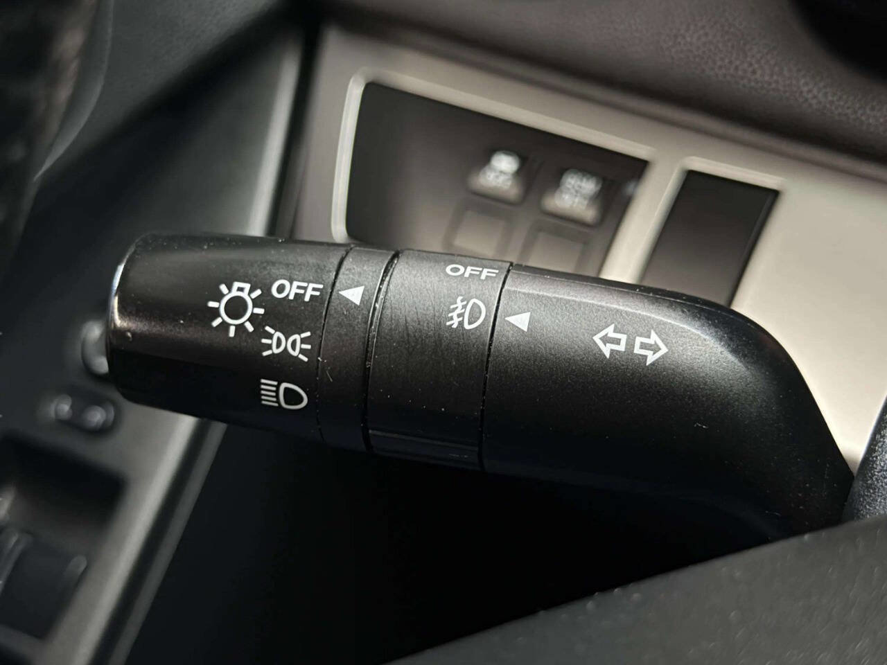 Used 2013 MAZDA MAZDA3 i Grand Touring image 34