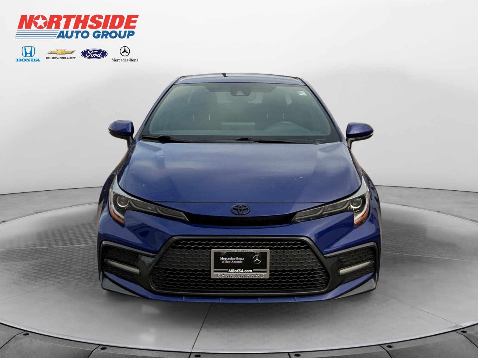 Used 2022 Toyota Corolla SE FWD image 2
