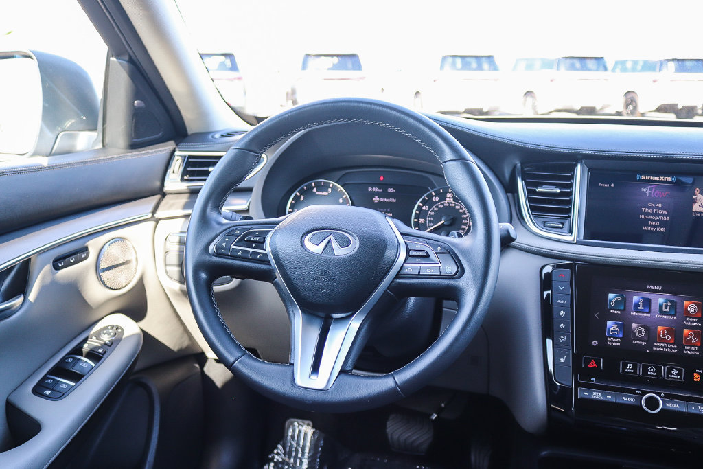 Certified 2023 INFINITI QX50 Luxe FWD image 14