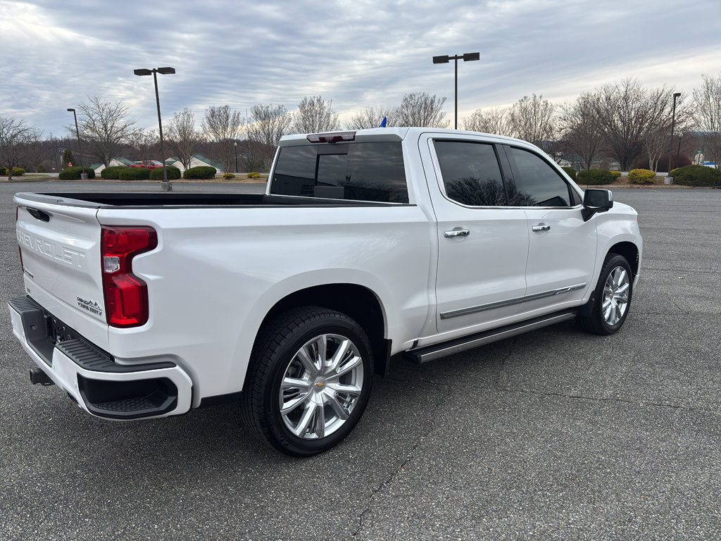 Used 2023 Chevrolet Silverado 1500 High Country w/ High Country Premium Package image 7