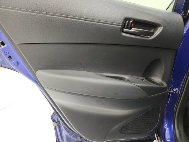 Used 2025 Toyota Corolla Cross LE image 9