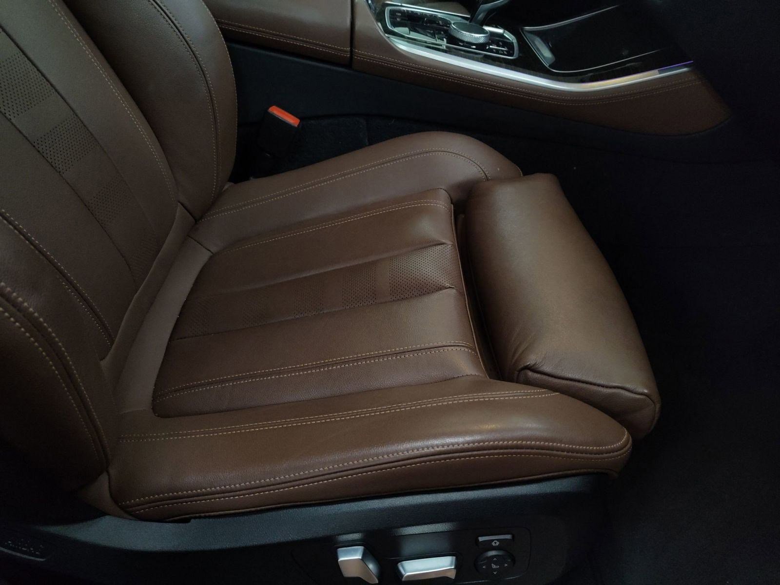 Used 2019 BMW X5 xDrive40i w/ M Sport Package image 28