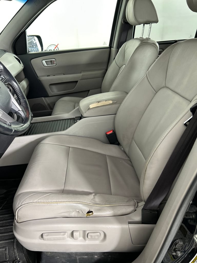 Used 2013 Honda Pilot Touring image 11
