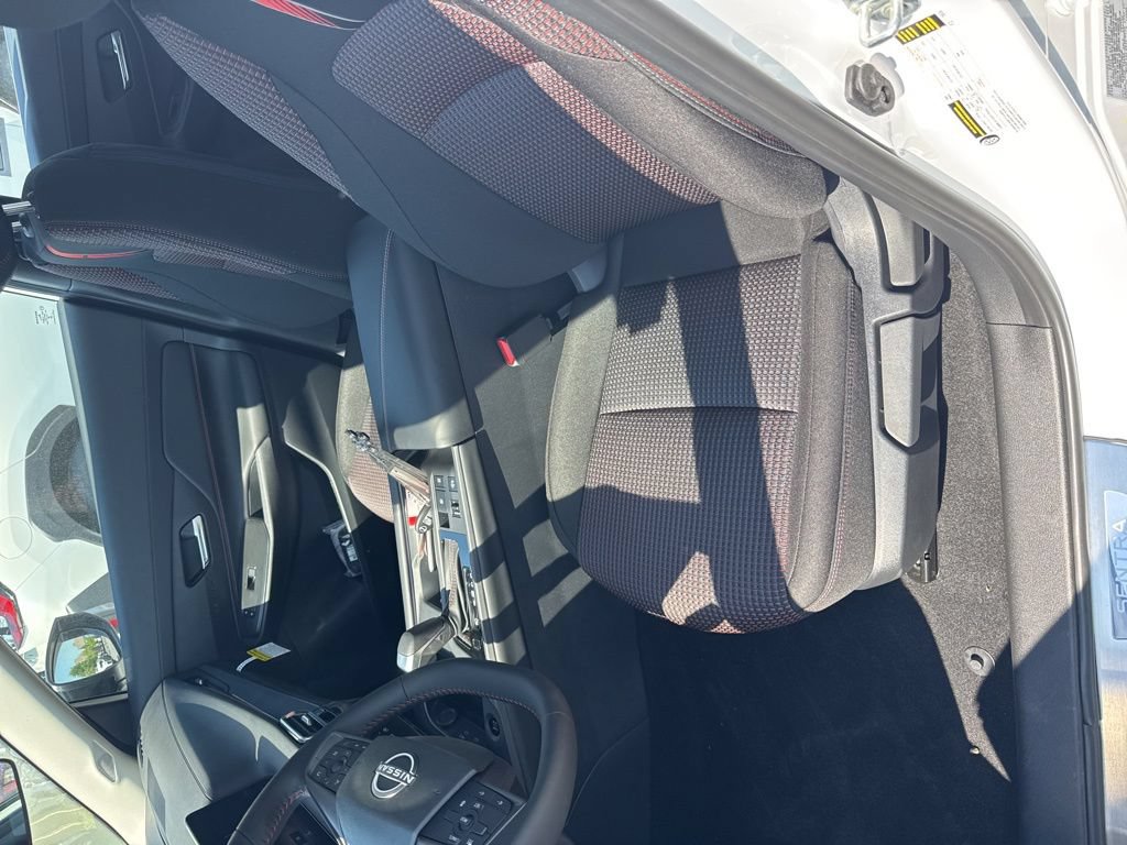 New 2026 Nissan Sentra SR w/ Floor Mat Package FWD image 9