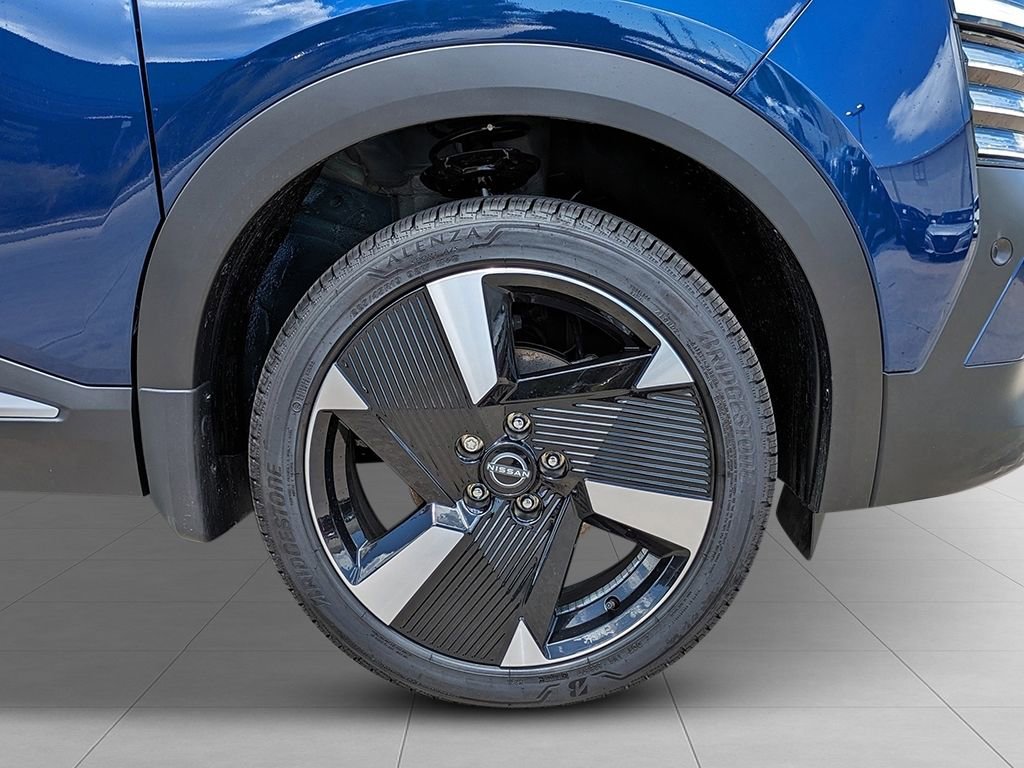 New 2026 Nissan Kicks SR FWD image 9