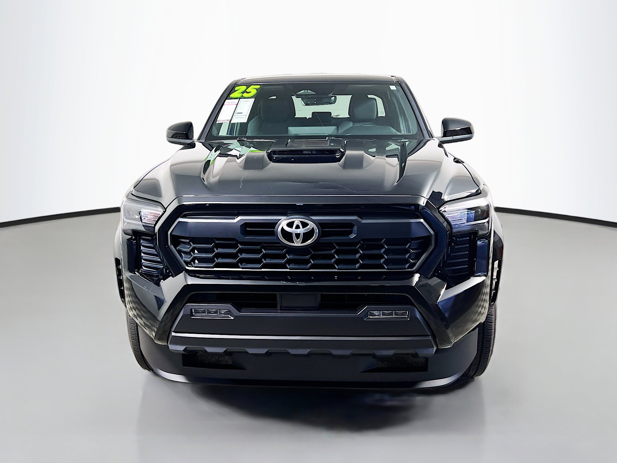 Used 2025 Toyota Tacoma TRD Sport RWD image 11