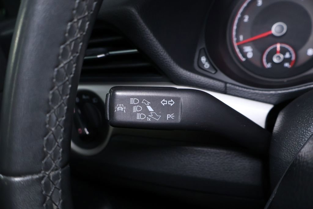 Used 2021 Volkswagen Passat 2.0T SE image 20