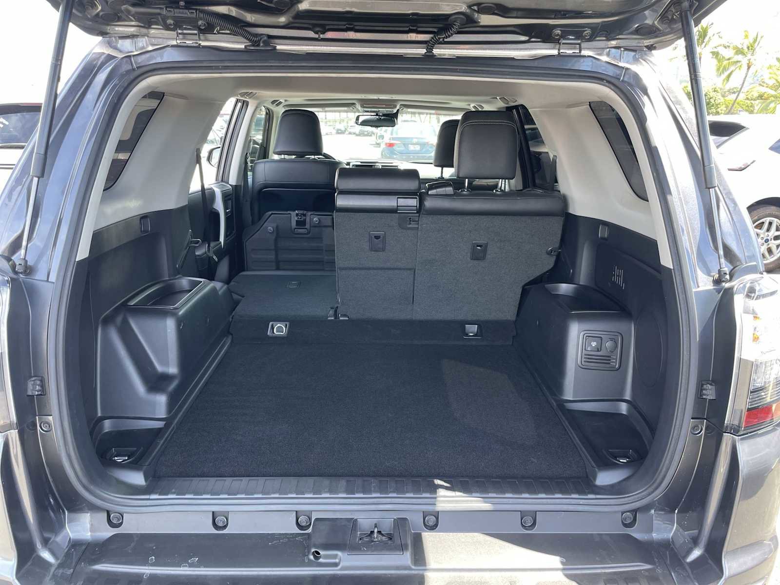 Used 2023 Toyota 4Runner Limited image 21