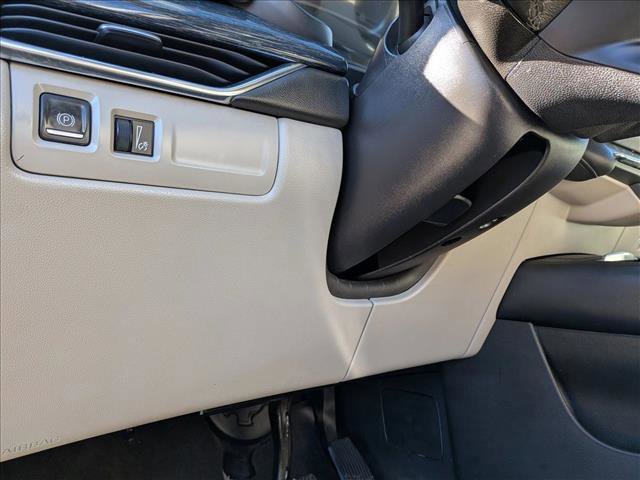 Used 2023 Cadillac XT4 Premium Luxury image 16