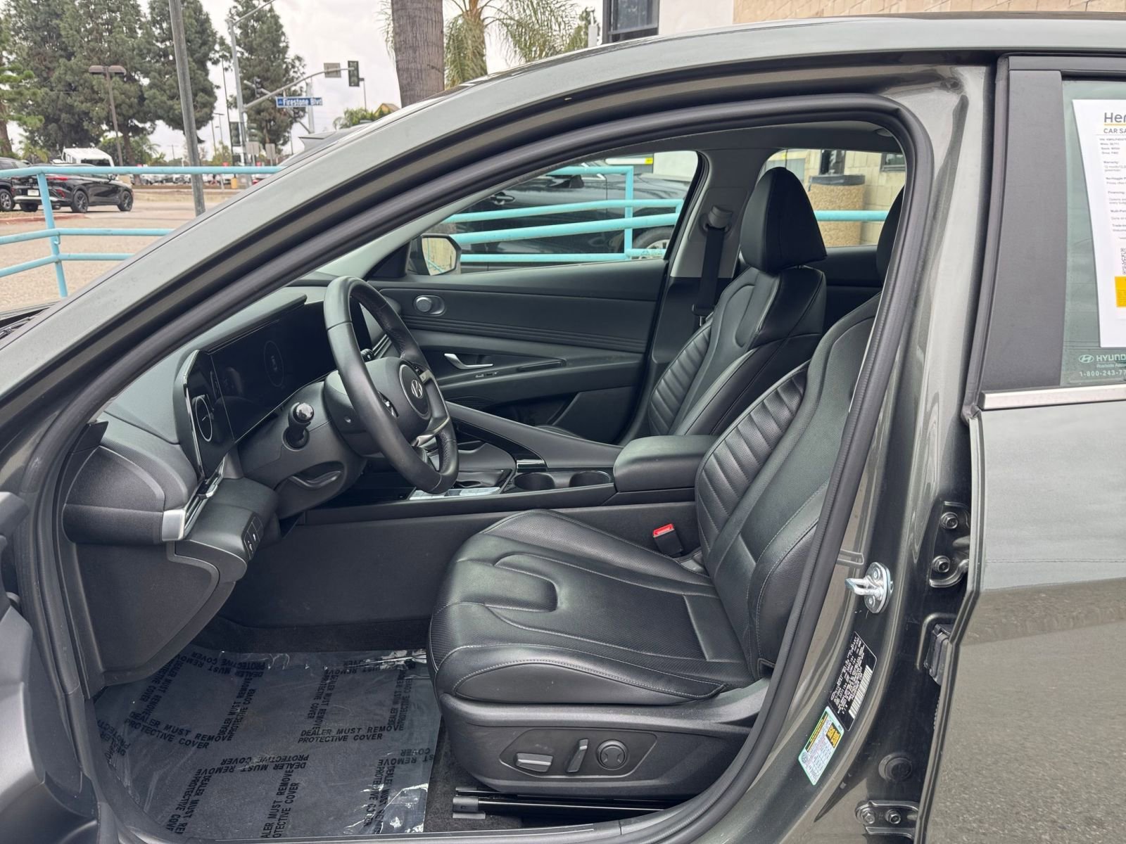 Used 2025 Hyundai Elantra Limited FWD image 29