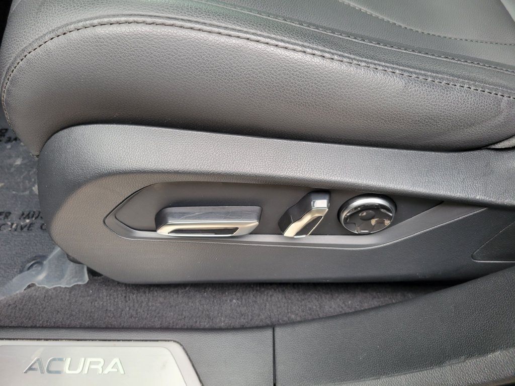 Used 2024 Acura RDX SH-AWD image 19
