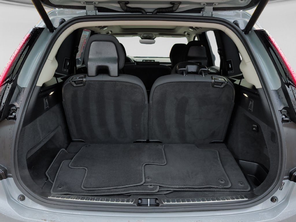 Used 2026 Volvo XC90 B6 Plus AWD/4WD image 38