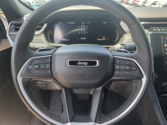 Used 2023 Jeep Grand Cherokee Altitude RWD image 31