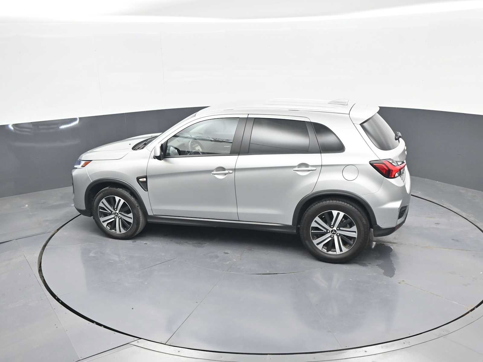 Used 2025 Mitsubishi Outlander Sport ES AWD/4WD image 31