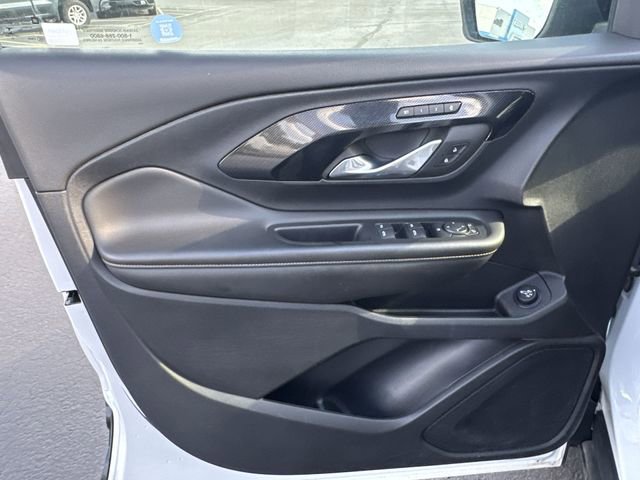 Used 2023 GMC Terrain AT4 image 22