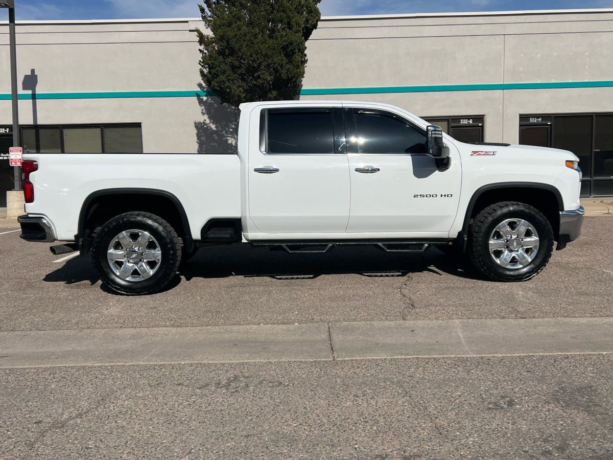 Used 2020 Chevrolet Silverado 2500 LTZ w/ Technology Package AWD/4WD image 2