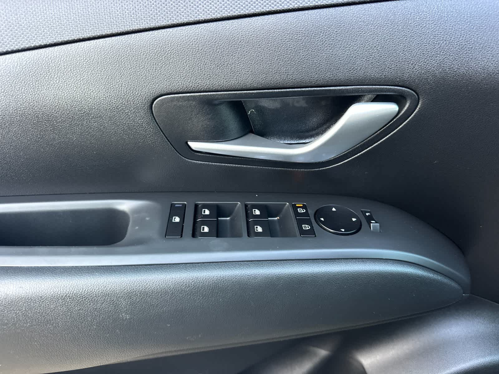 Certified 2025 Hyundai Tucson SEL AWD/4WD image 13