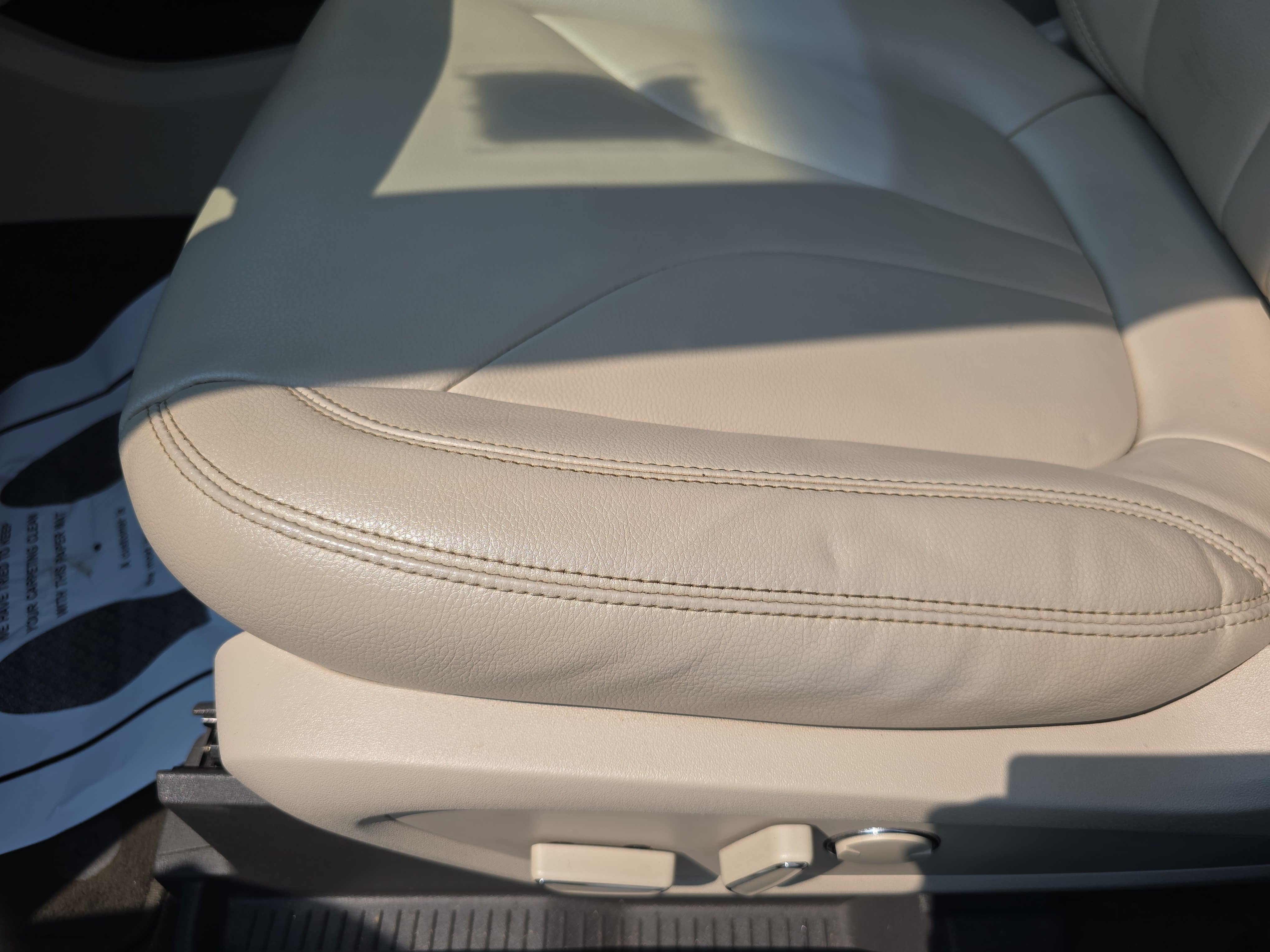 Used 2018 Lincoln MKX Premiere FWD image 28