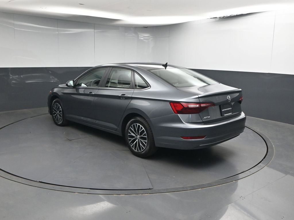 Used 2020 Volkswagen Jetta SE FWD image 3