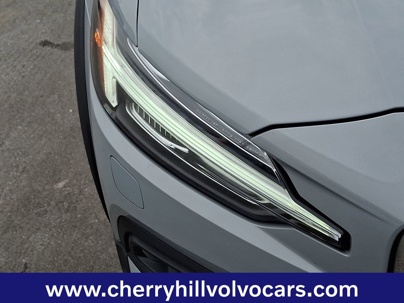 Certified 2025 Volvo V60 B5 Cross Country Plus image 10