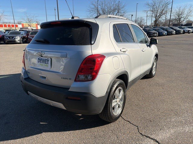 Used 2016 Chevrolet Trax LT w/ LT Convenience Package image 5
