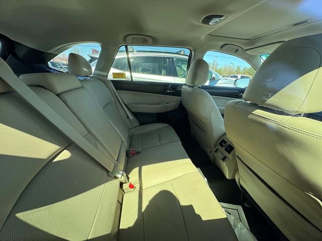 Used 2018 Subaru Outback 2.5i Limited image 4