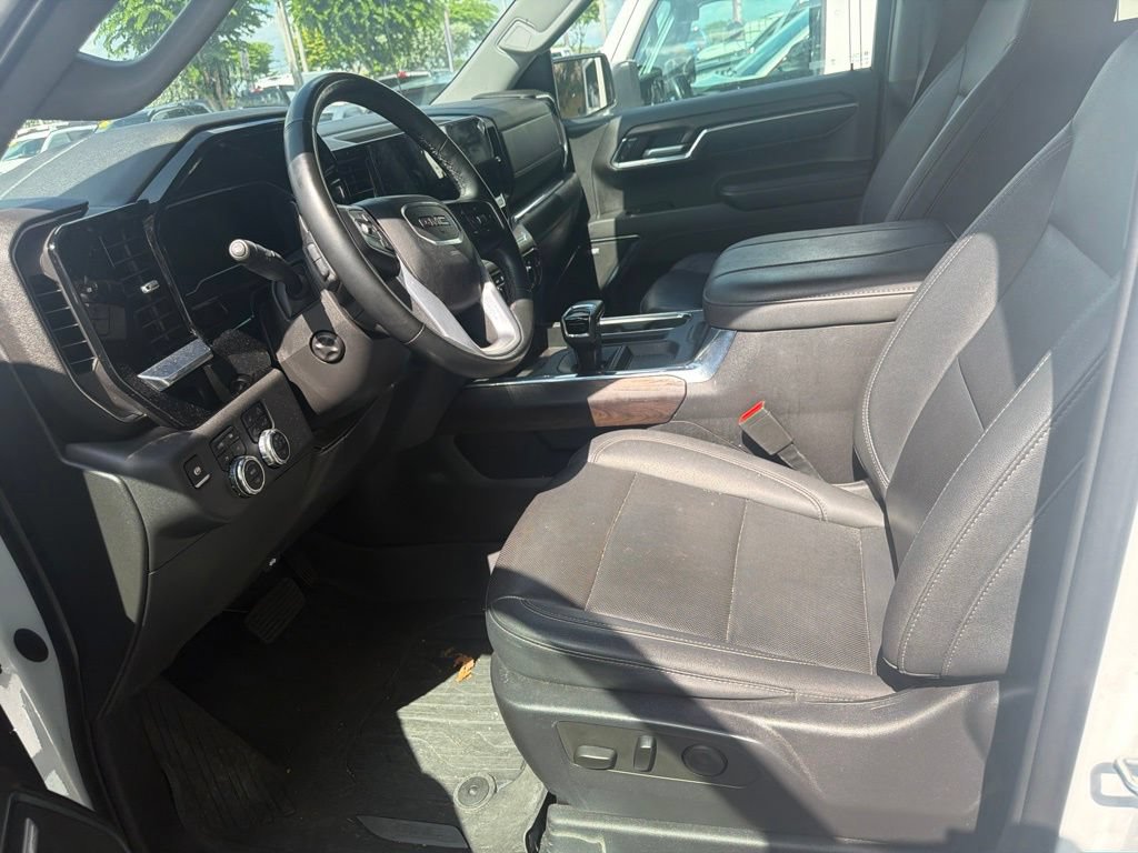 Used 2023 GMC Sierra 1500 SLT w/ SLT Premium Package AWD/4WD image 8