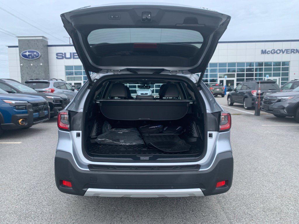 Used 2024 Subaru Outback Limited AWD/4WD image 28