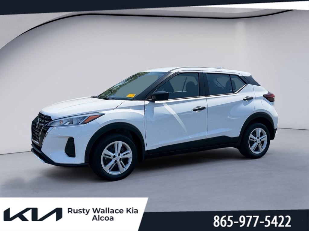 Used 2025 Nissan Kicks Play S