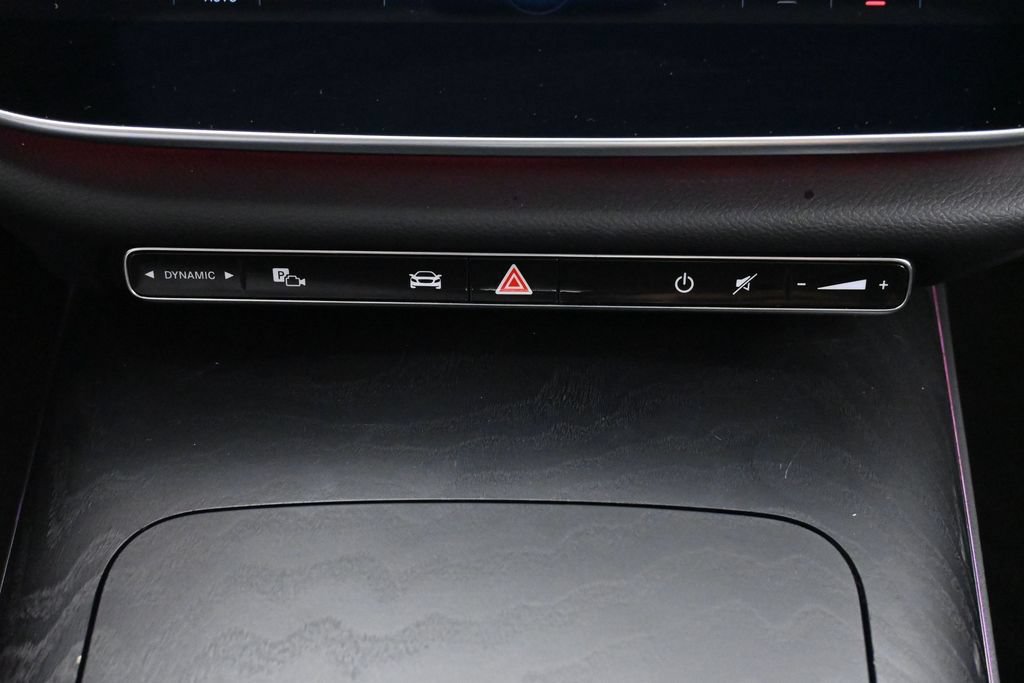 Used 2025 Mercedes-Benz E 350 Sedan image 44