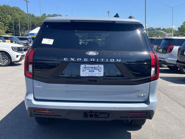 New 2027 Ford Expedition Max Active RWD image 3
