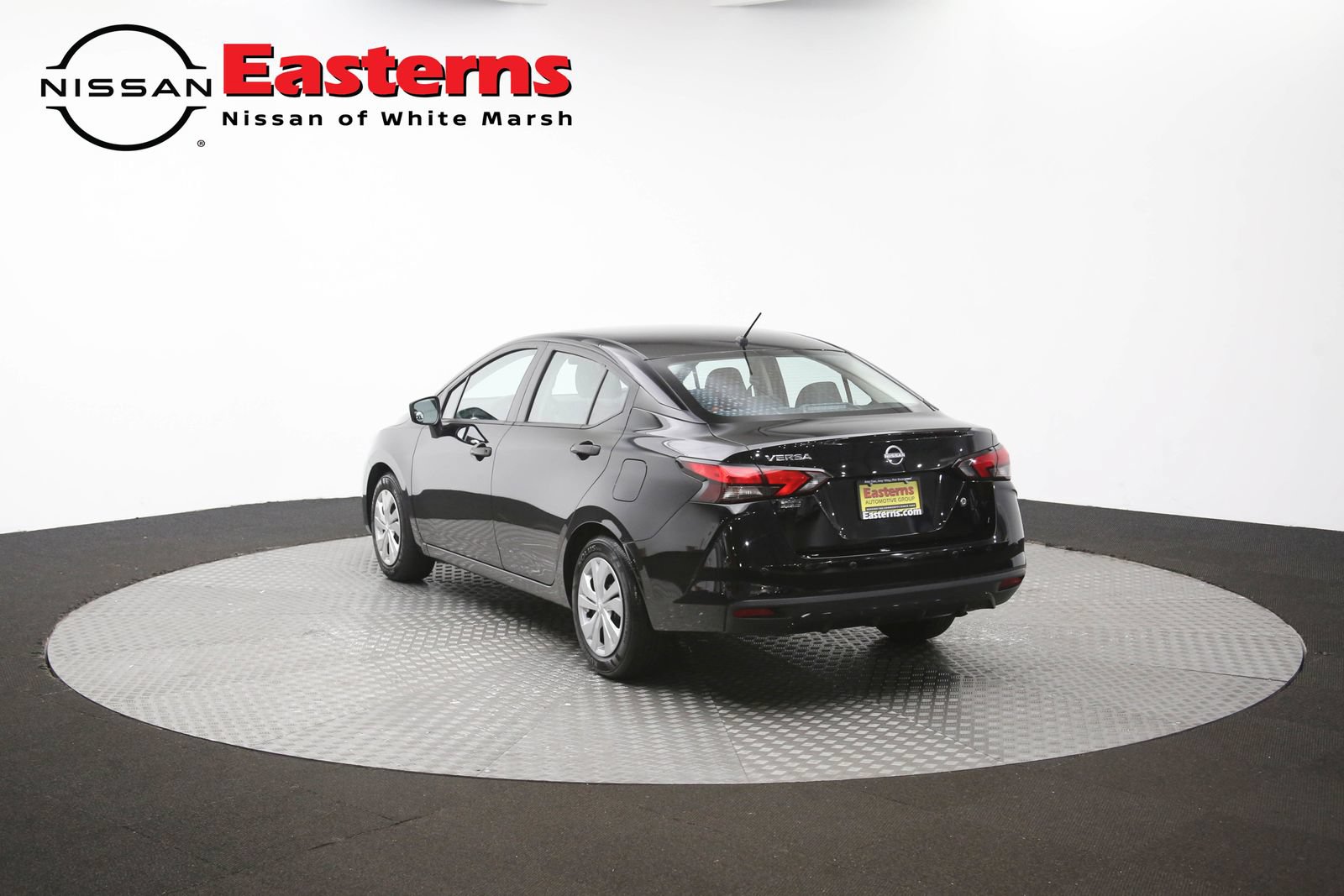 Used 2025 Nissan Versa S FWD image 63