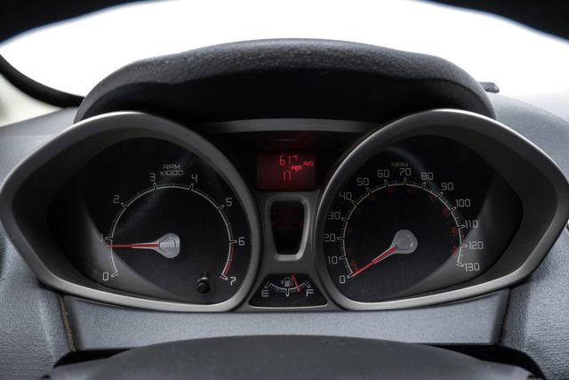 Used 2012 Ford Fiesta SE w/ Moon & Mood Pkg FWD image 21