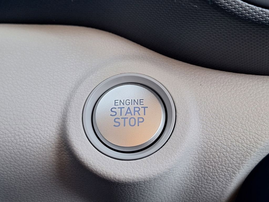 New 2025 Hyundai Venue Limited image 21