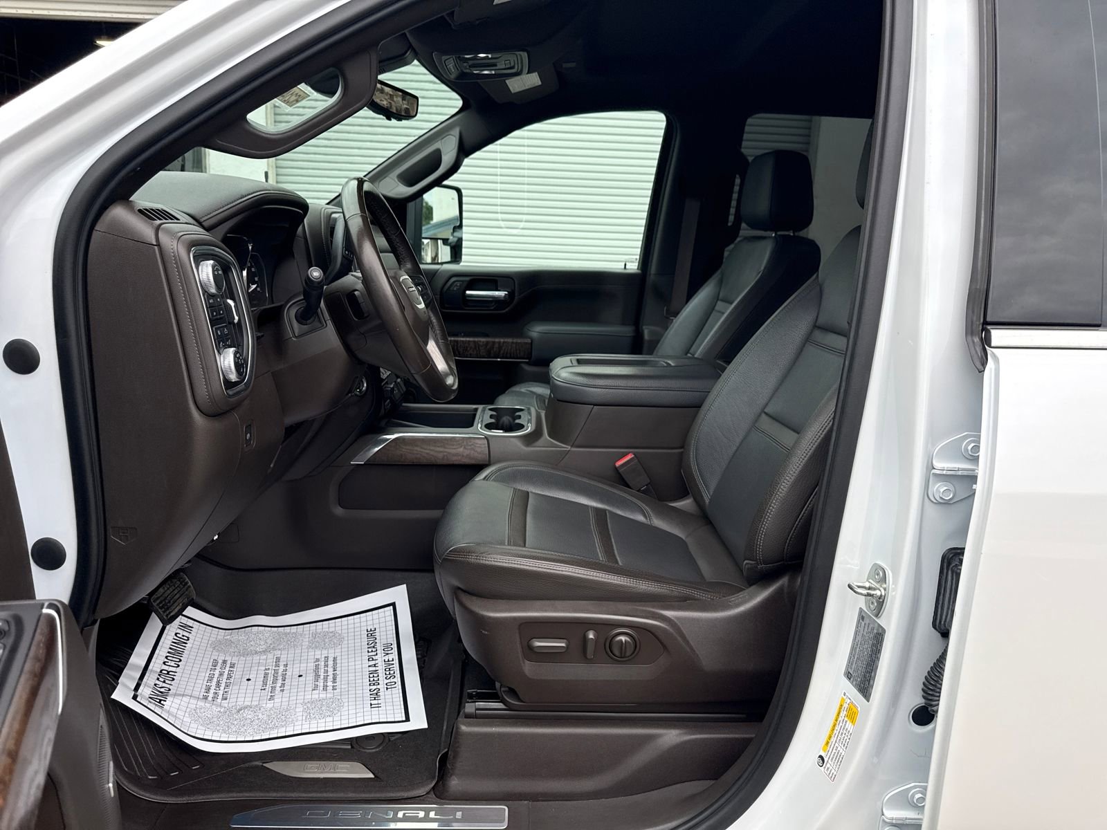 Used 2020 GMC Sierra 2500 Denali w/ Technology Package image 9