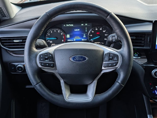Used 2021 Ford Explorer Limited w/ Equipment Group 301A RWD image 13