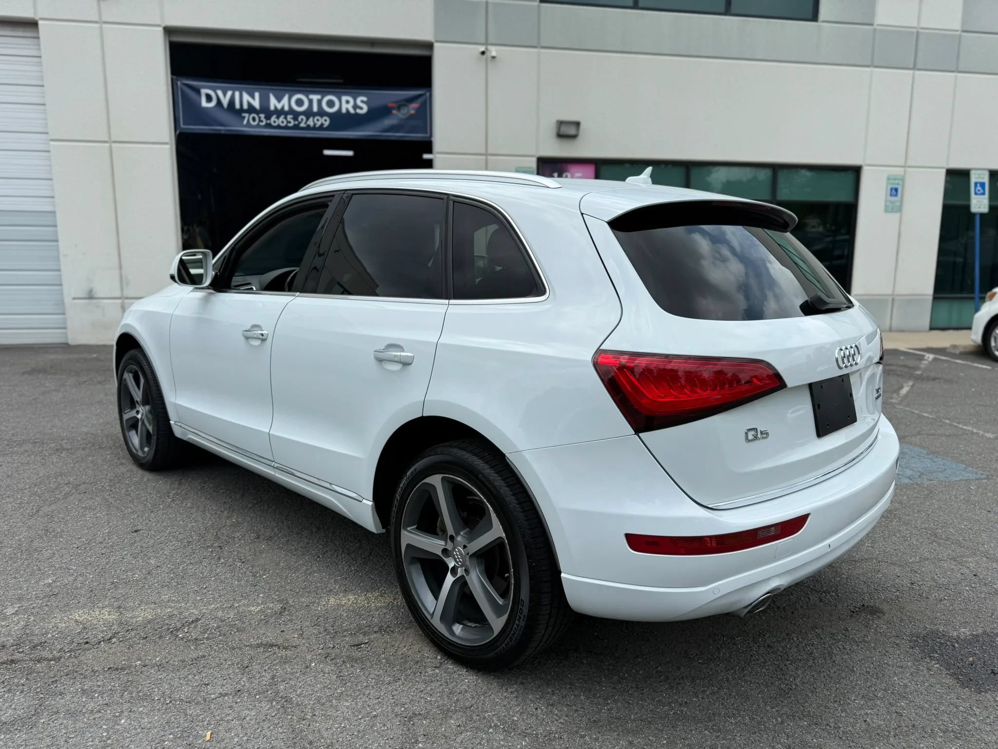 Used 2015 Audi Q5 TDI Premium Plus AWD/4WD image 9