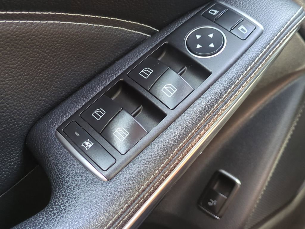 Used 2019 Mercedes-Benz GLA 250 image 26