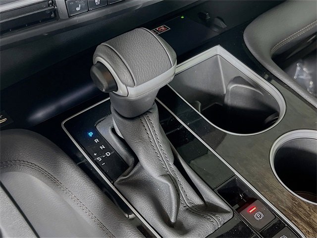 Used 2025 Toyota Sienna Platinum image 23