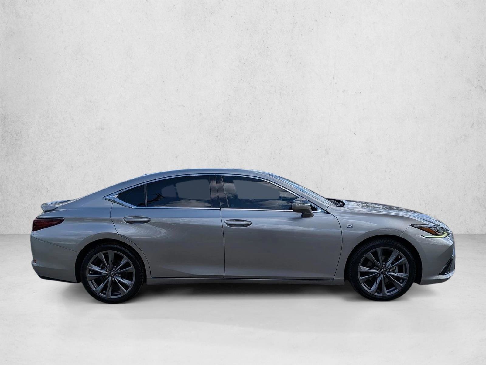 Used 2020 Lexus ES 350 F Sport w/ Accessory Package 2 FWD image 4