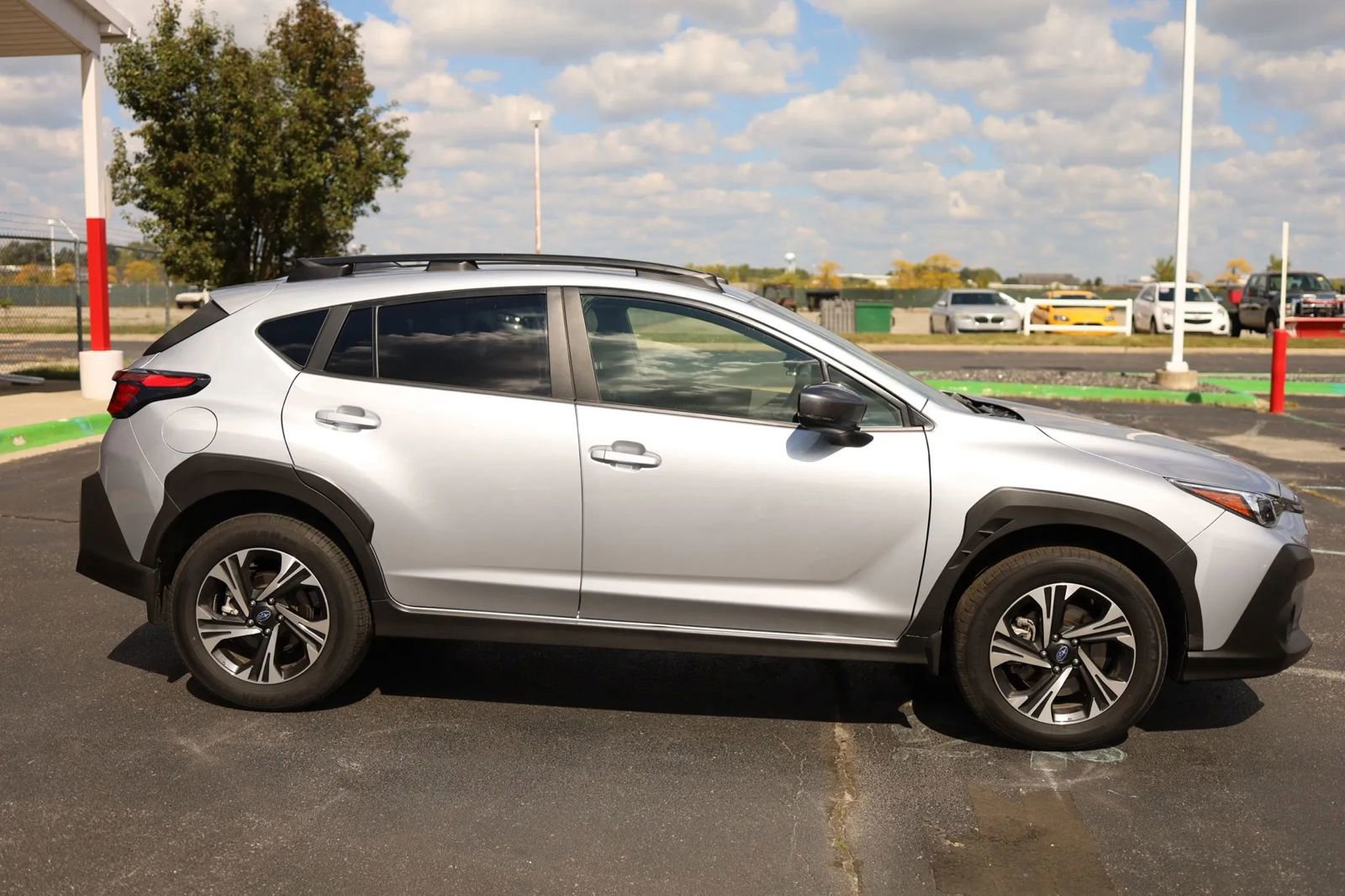 Used 2024 Subaru Crosstrek 2.0i Premium AWD/4WD image 4