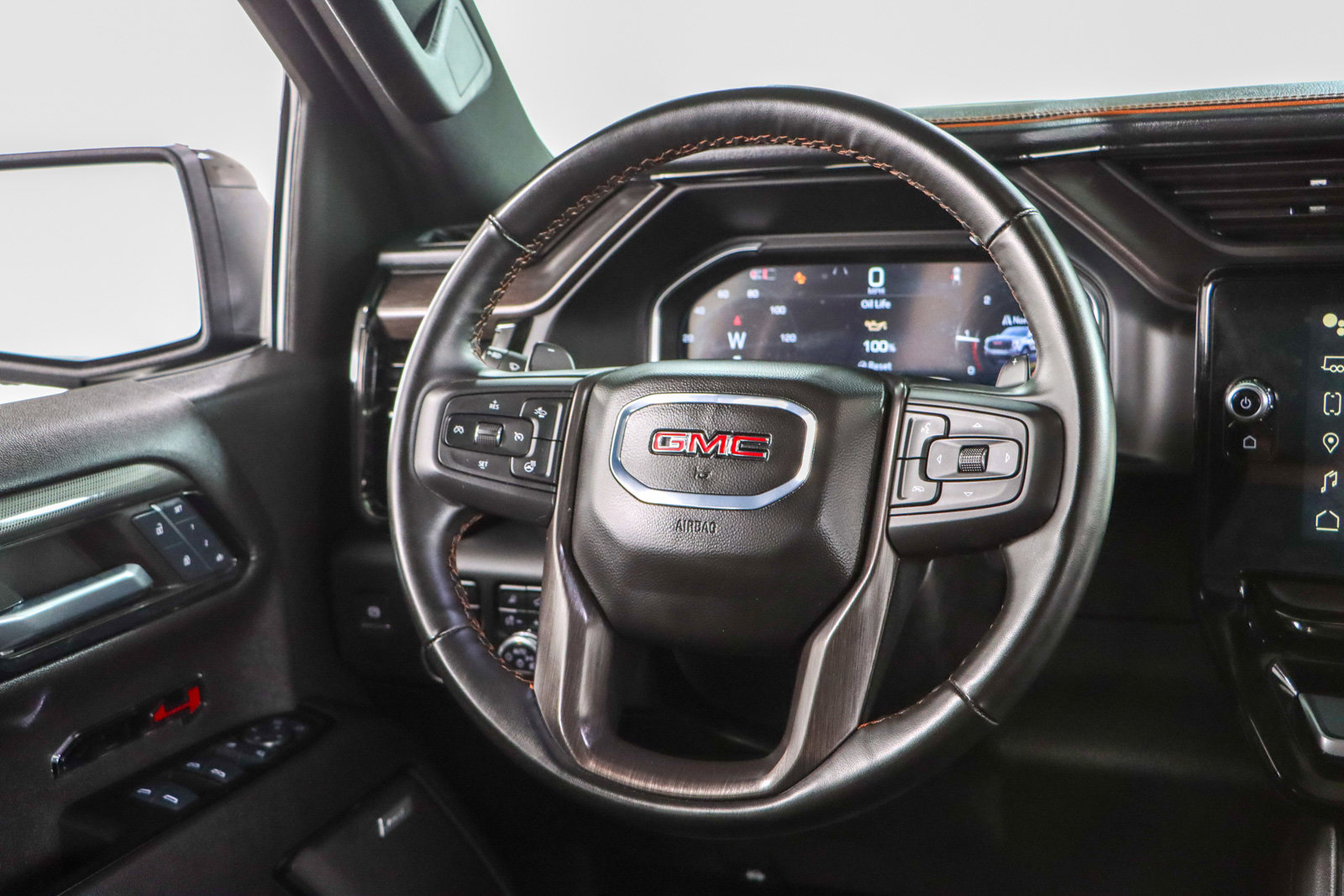 Used 2024 GMC Sierra 1500 AT4 w/ Technology Package image 13